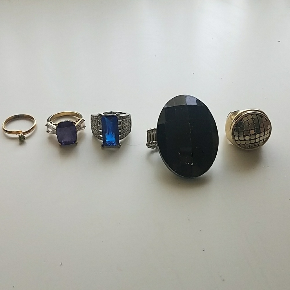 Stretch costume jewelry
